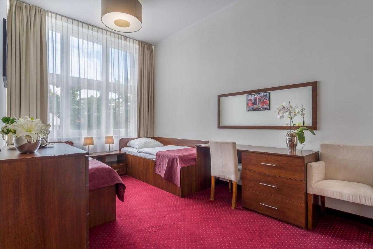 Hotel Stork Brodnica  Ngoại thất bức ảnh