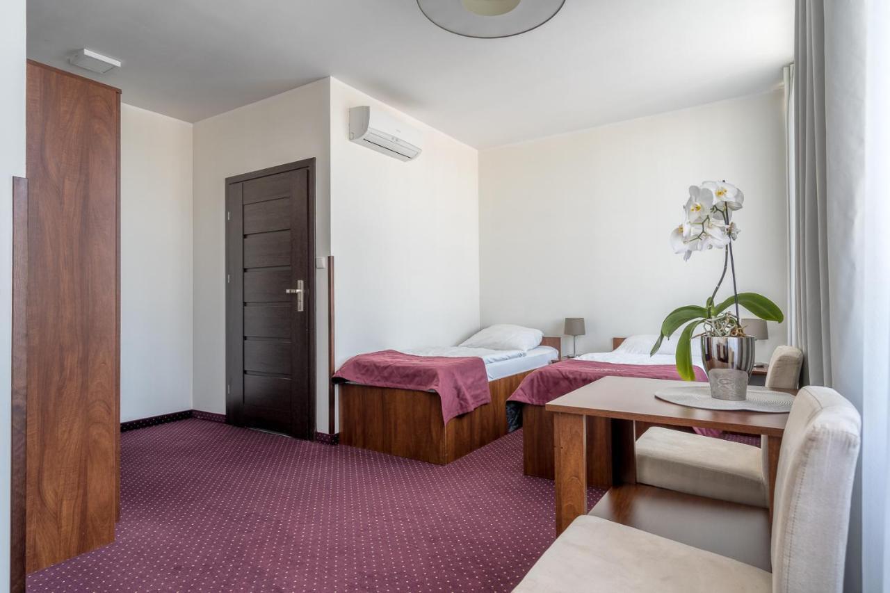 Hotel Stork Brodnica  Ngoại thất bức ảnh