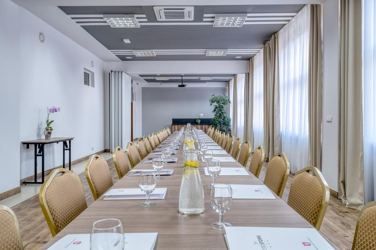 Hotel Stork Brodnica  Ngoại thất bức ảnh