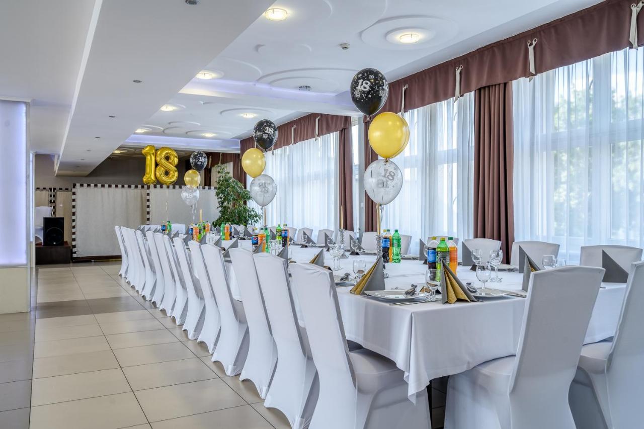 Hotel Stork Brodnica  Ngoại thất bức ảnh