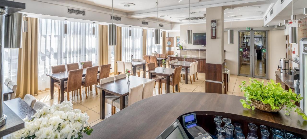 Hotel Stork Brodnica  Ngoại thất bức ảnh
