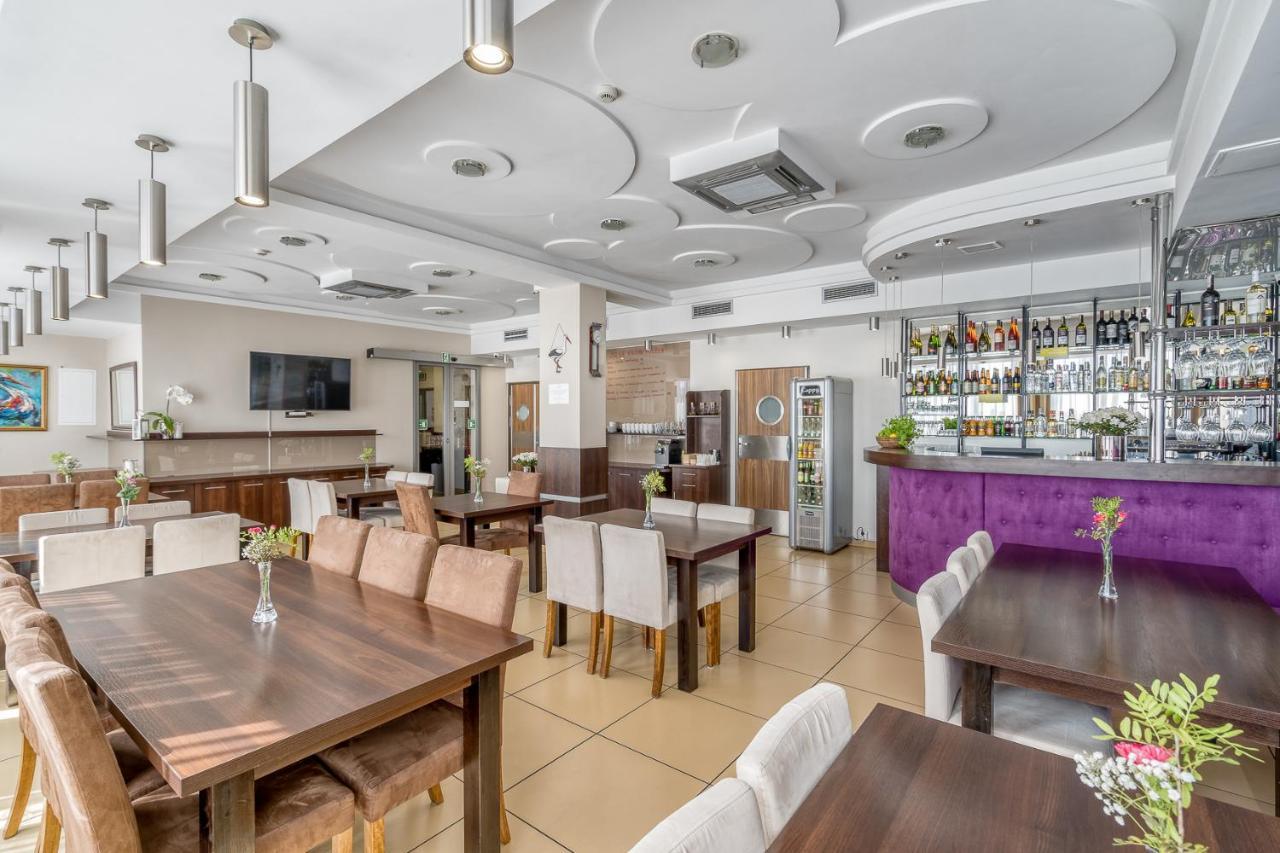 Hotel Stork Brodnica  Ngoại thất bức ảnh